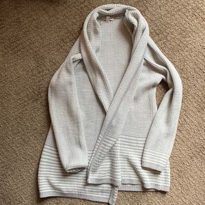 Croft & Barrow Light Gray Women's Cardigan